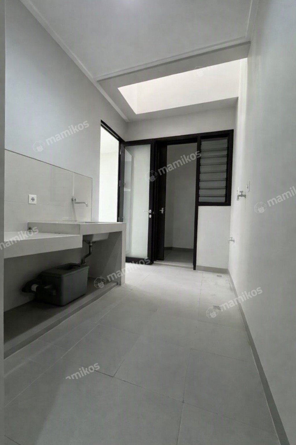 Rumah Sertifikat SHM 3 Kamar Tidur 2 Kamar Mandi Pantai Indah Kapuk 2 Jakarta Utara - Photo 4