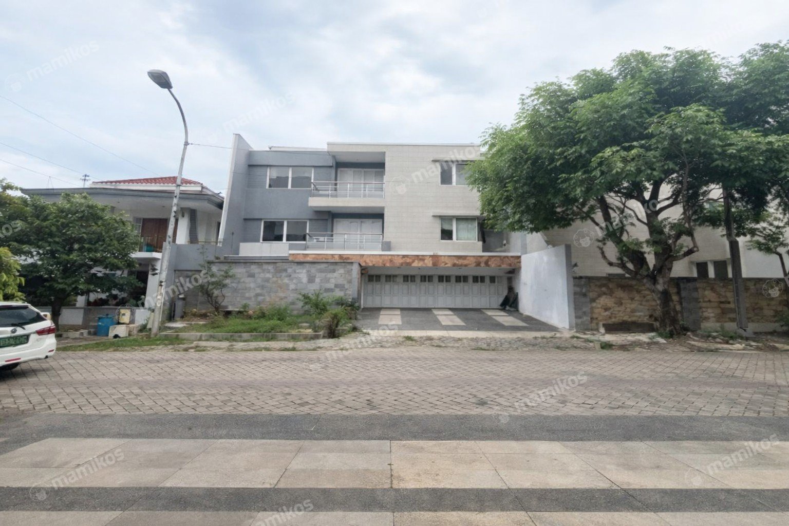 Rumah Sertifikat HGB 5 Kamar Tidur 3 Kamar Mandi Kelapa Gading Jakarta Utara - Photo 3
