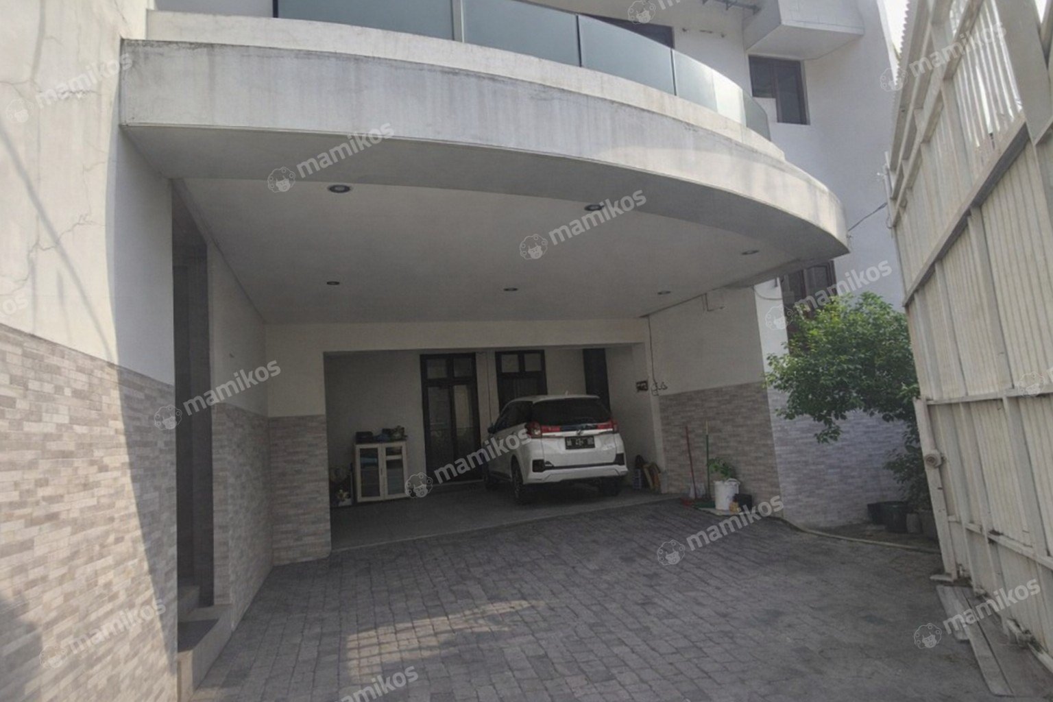 Rumah Sertifikat SHM 10 Kamar Tidur 10 Kamar Mandi Jatinegara Jakarta Timur