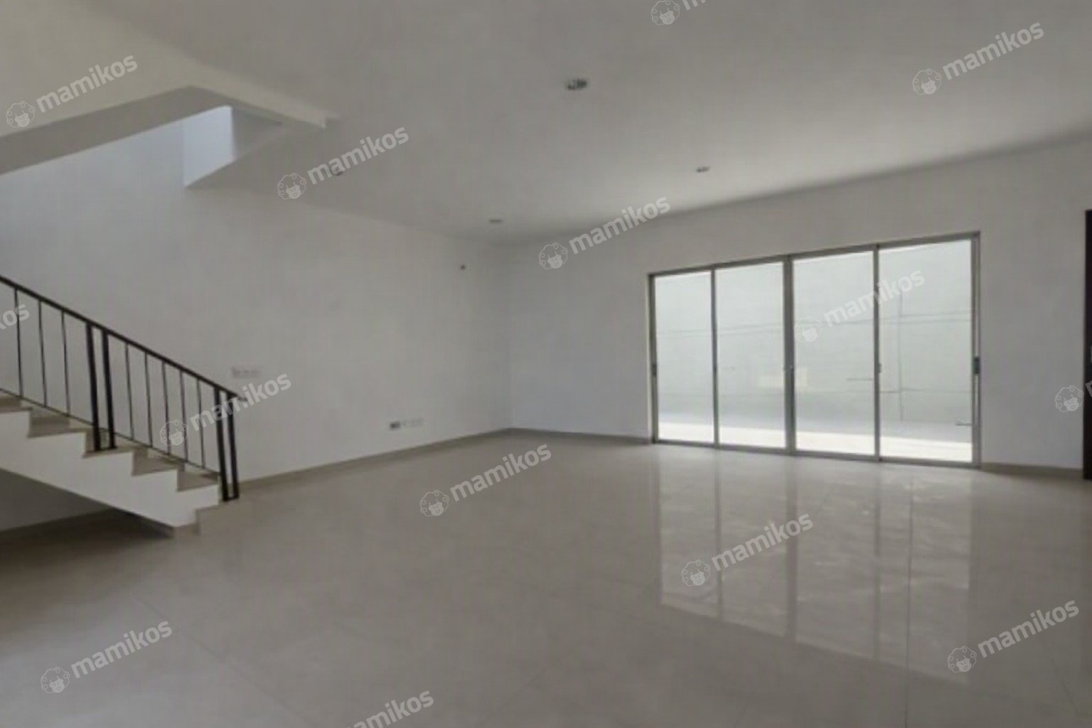 Rumah 4 Kamar Tidur 4 Kamar Mandi 3 Lantai Pantai Indah Kapuk Jakarta Utara - Photo 4