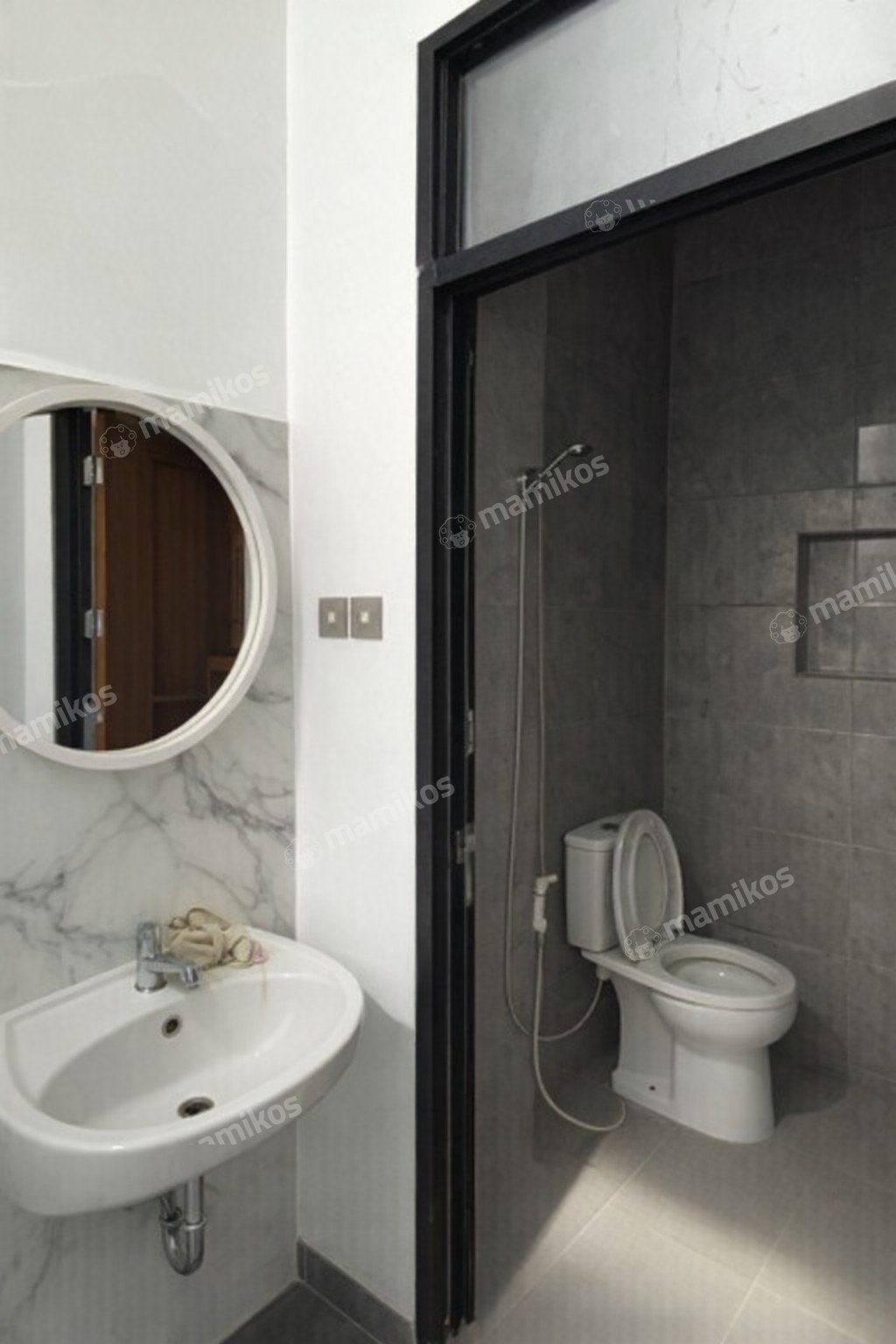 Rumah Sertifikat SHM 7 Kamar Tidur 4 Kamar Mandi Sunter Jakarta Utara - Photo 5