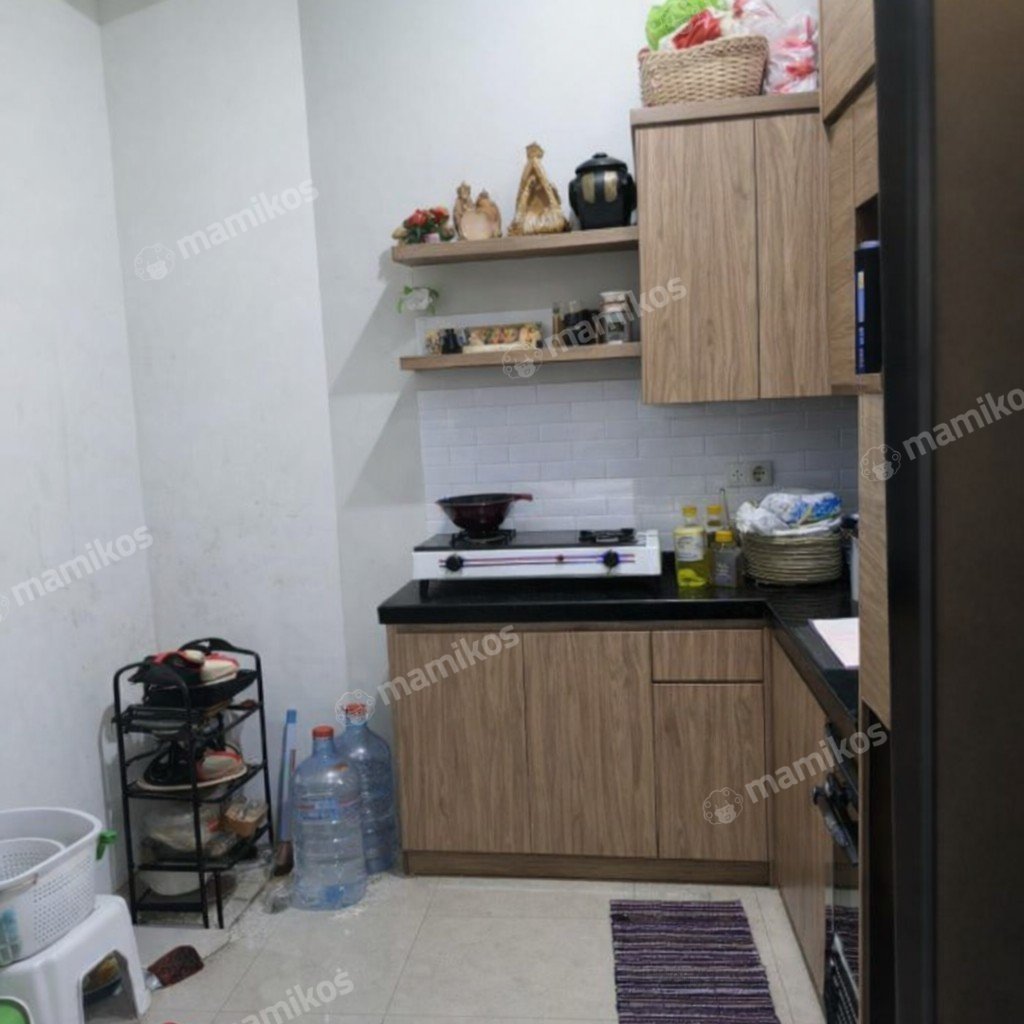 Rumah Sertifikat SHM 3 Kamar Tidur 2 Kamar Mandi Cipedak Jakarta Selatan - Photo 3