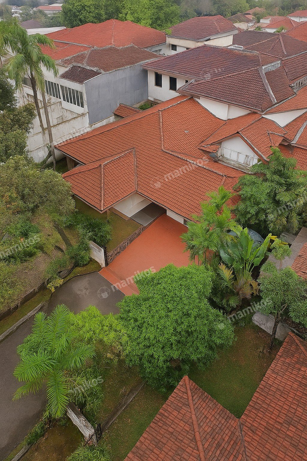 Rumah Sertifikat SHM 5 Kamar Tidur 4 Kamar Mandi Kemang Jakarta Selatan - Photo 2
