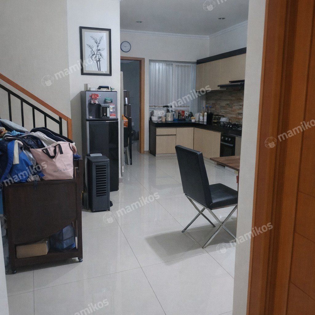 Rumah Sertifikat SHM 4 Kamar Tidur 3 Kamar Mandi Duri Kepa Jakarta Barat - Photo 5