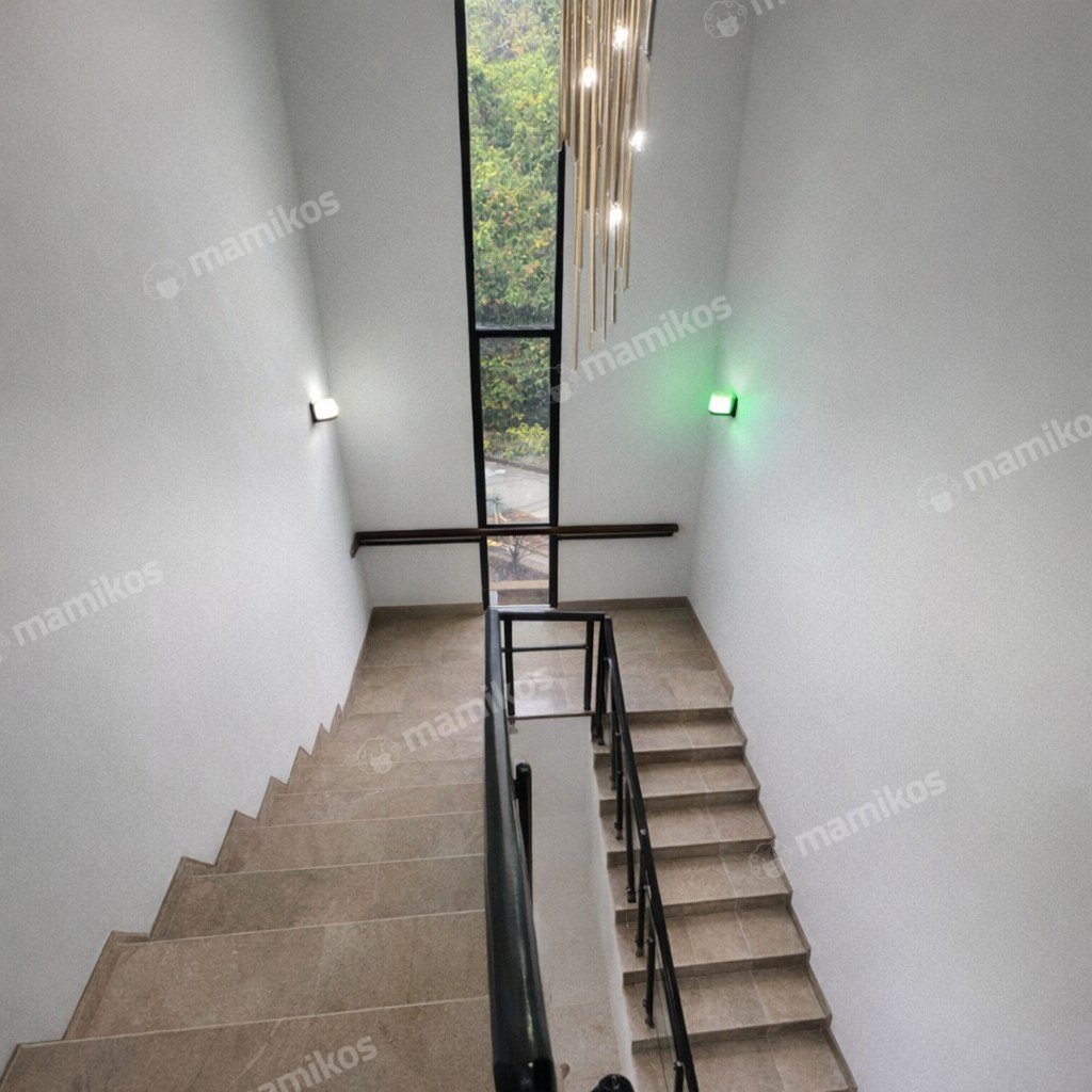 Rumah Sertifikat SHM 4 Kamar Tidur 4 Kamar Mandi Bangka Jakarta Selatan - Photo 2