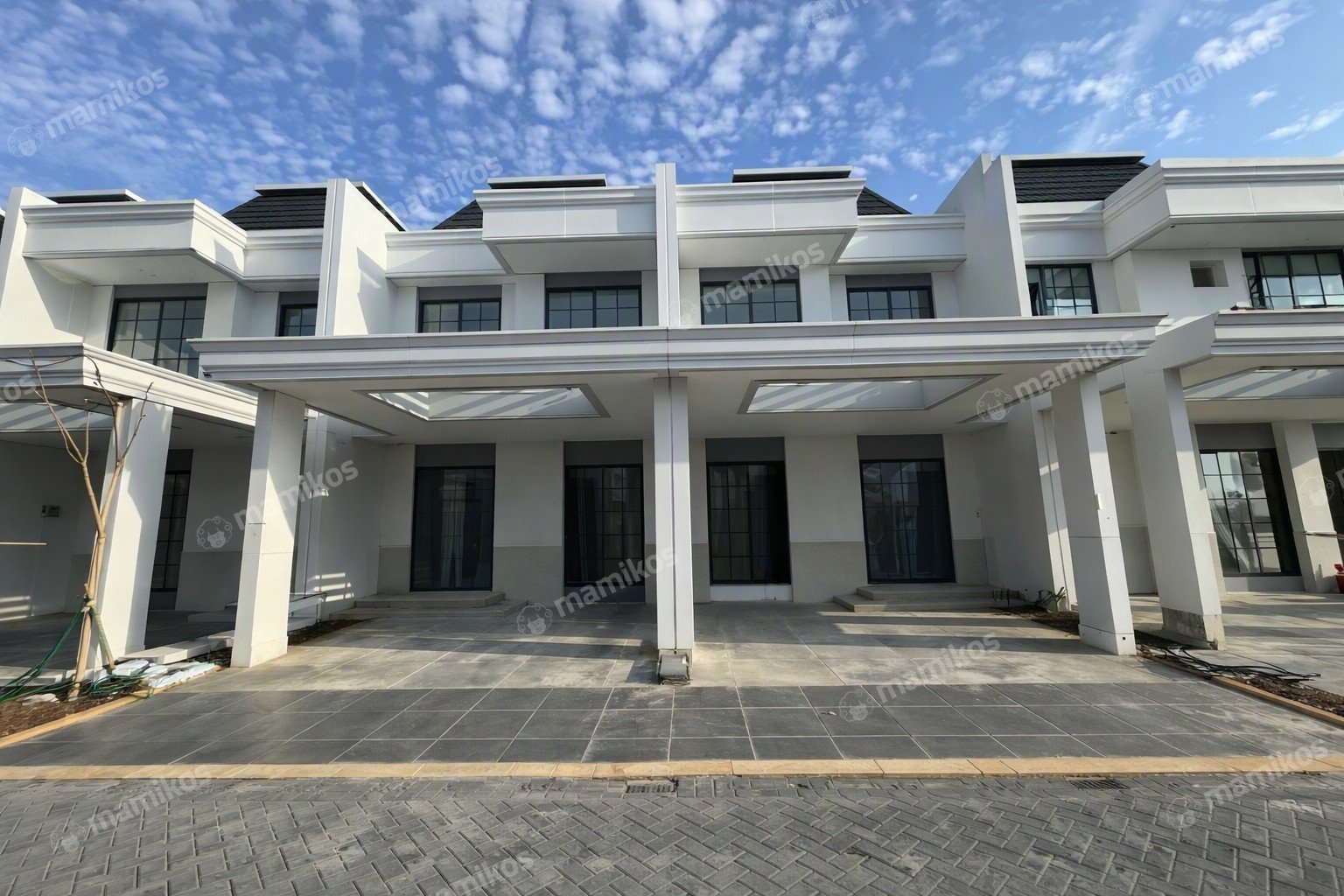 Rumah Sertifikat PPJB 3 Kamar Tidur 3 Kamar Mandi Pantai Indah Kapuk 2 Jakarta Utara - Photo 3