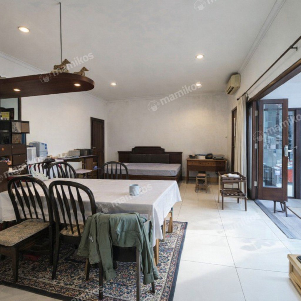 Rumah Sertifikat SHM 4 Kamar Tidur 3 Kamar Mandi Kemang Jakarta Selatan - Photo 4