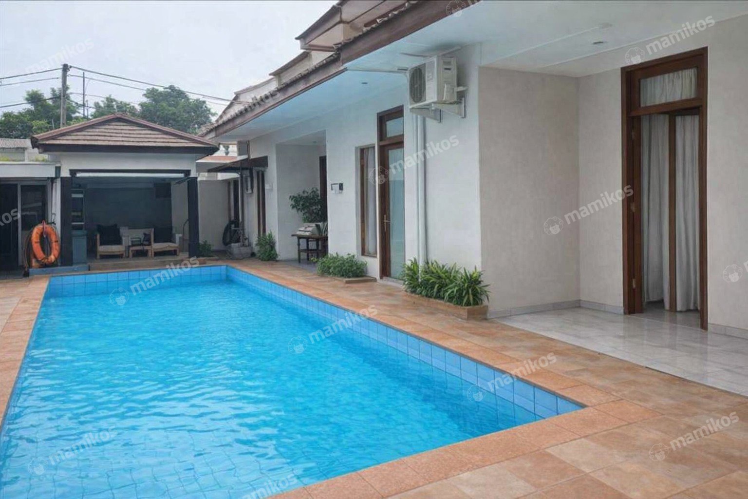 Rumah Sertifikat SHM 4 Kamar Tidur 4 Kamar Mandi Kemang Jakarta Selatan - Photo 3