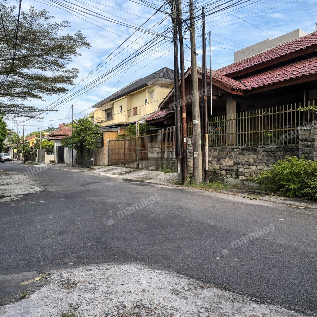 Rumah Sertifikat SHM 5 Kamar Tidur 3 Kamar Mandi Tanjung Duren Jakarta Barat - Photo 3