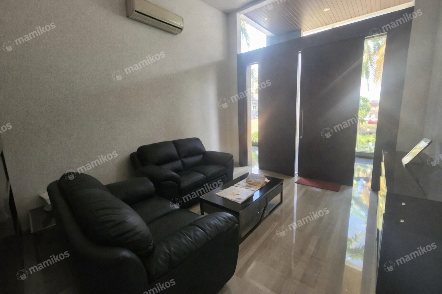 Rumah Sertifikat SHM 4 Kamar Tidur 4 Kamar Mandi Pantai Indah Kapuk Jakarta Utara - Photo 2