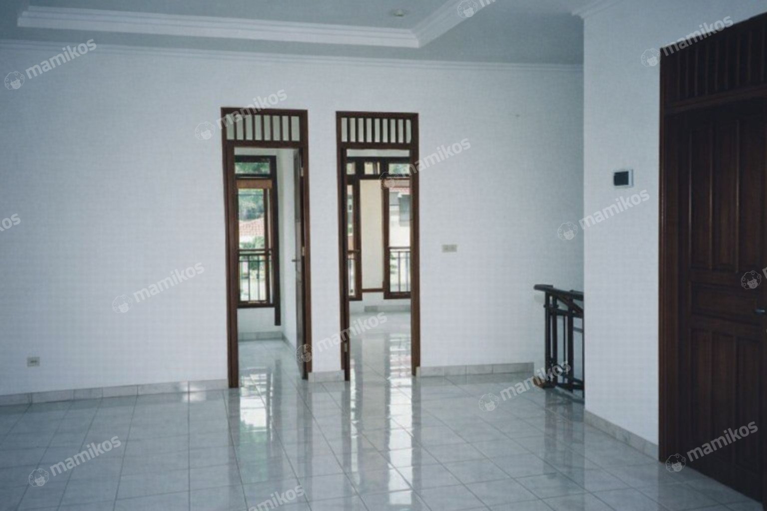 Rumah Sertifikat SHM 4 Kamar Tidur 3 Kamar Mandi Pulomas Jakarta Timur - Photo 4