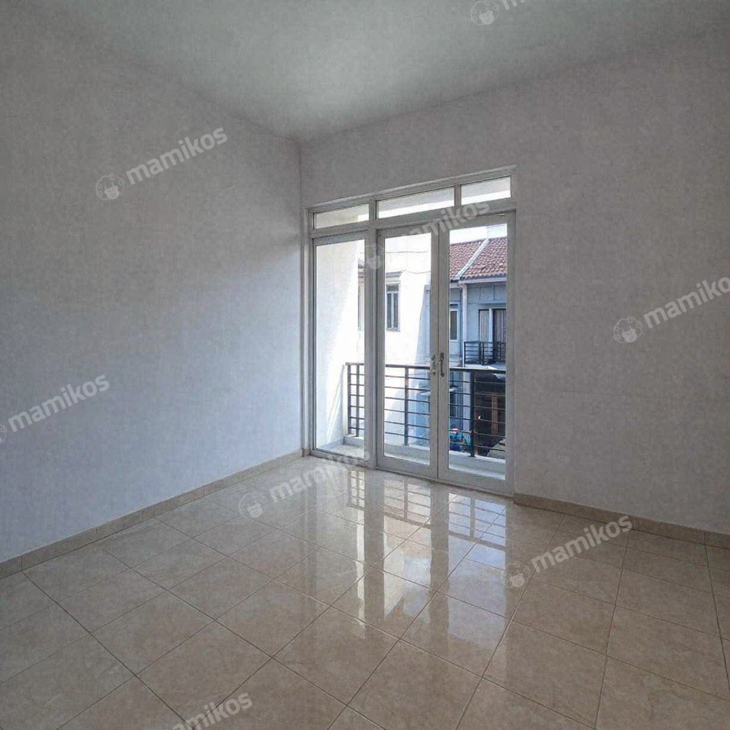 Rumah Sertifikat SHM 2 Kamar Tidur 2 Kamar Mandi Taman Surya Jakarta Barat - Photo 2