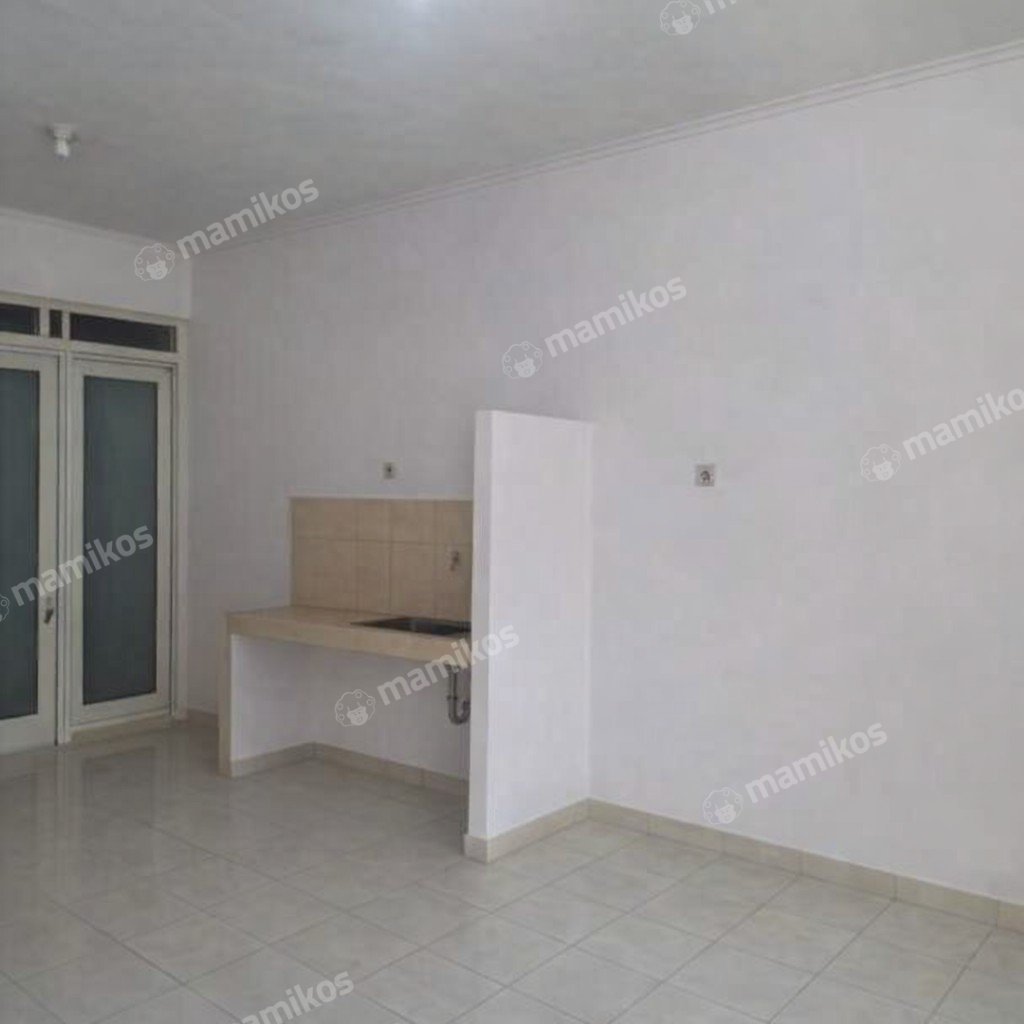 Rumah Sertifikat SHM 2 Kamar Tidur 2 Kamar Mandi Taman Surya Jakarta Barat - Photo 5