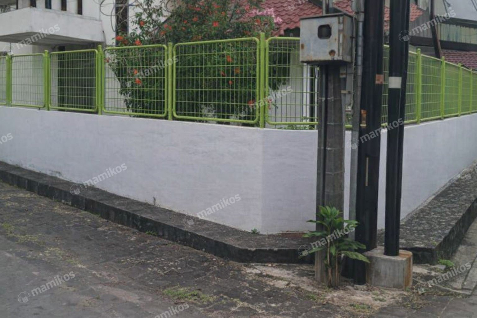 Rumah Sertifikat SHM 5 Kamar Tidur 3 Kamar Mandi Citra Garden Jakarta Barat