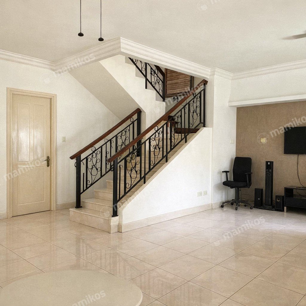 Rumah Sertifikat SHM 3 Kamar Tidur 3 Kamar Mandi Kota Wisata Jakarta Timur - Photo 2