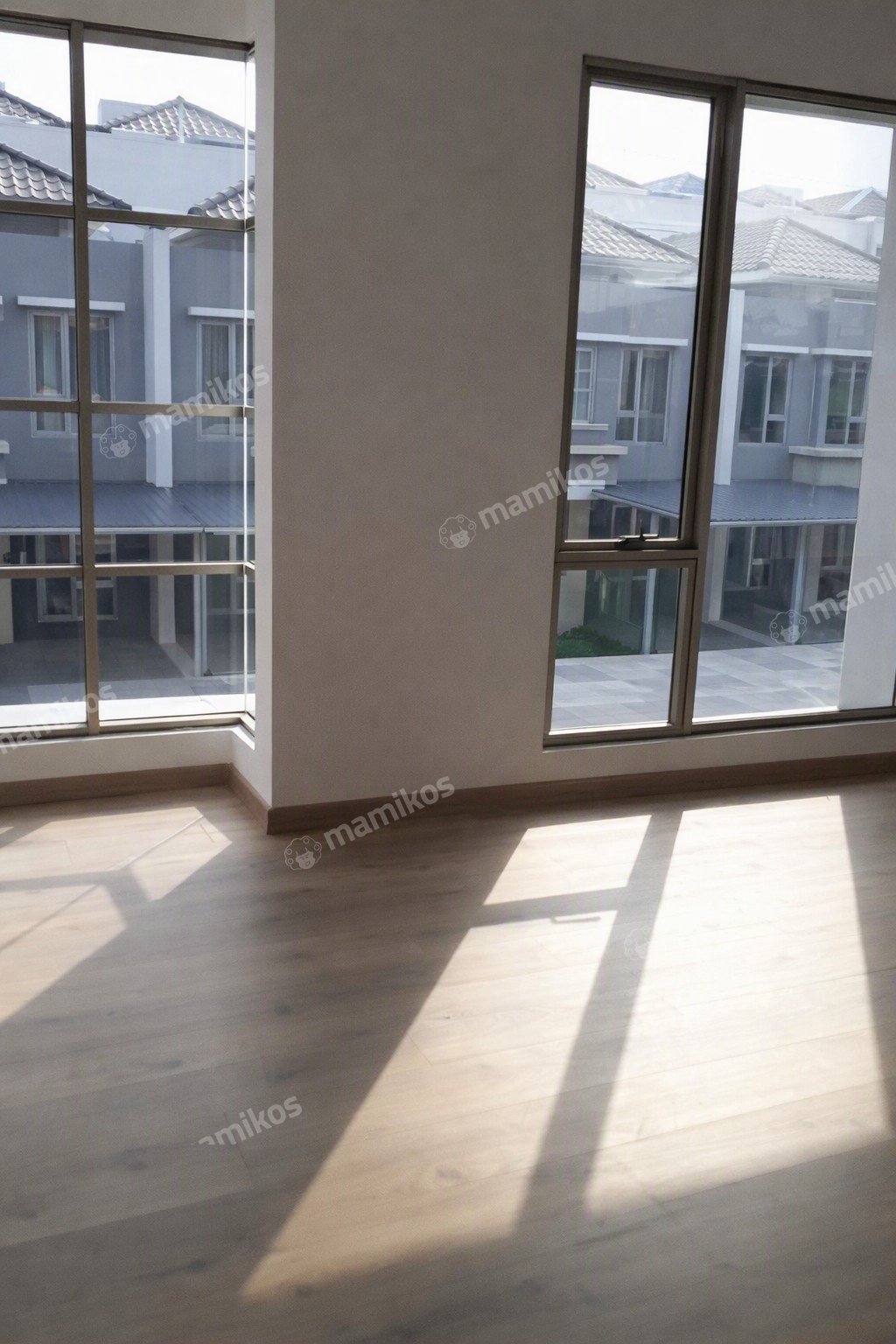 Rumah Sertifikat SHM 3 Kamar Tidur 3 Kamar Mandi Pantai Indah Kapuk Jakarta Utara - Photo 3