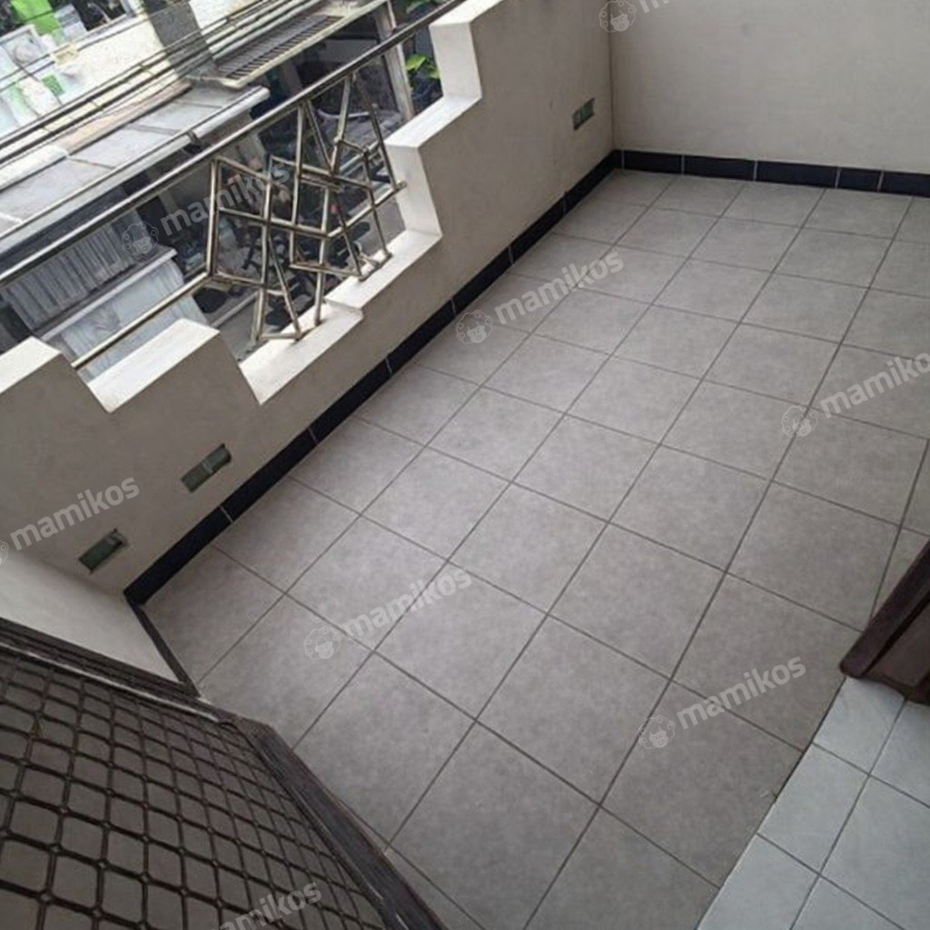 Rumah Sertifikat SHM 4 Kamar Tidur 3 Kamar Mandi Taman Palem Jakarta Barat - Photo 2
