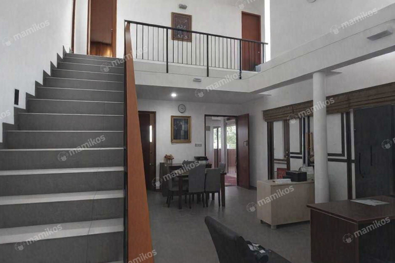 Rumah Sertifikat SHM 4 Kamar Tidur 3 Kamar Mandi Slipi Jakarta Barat