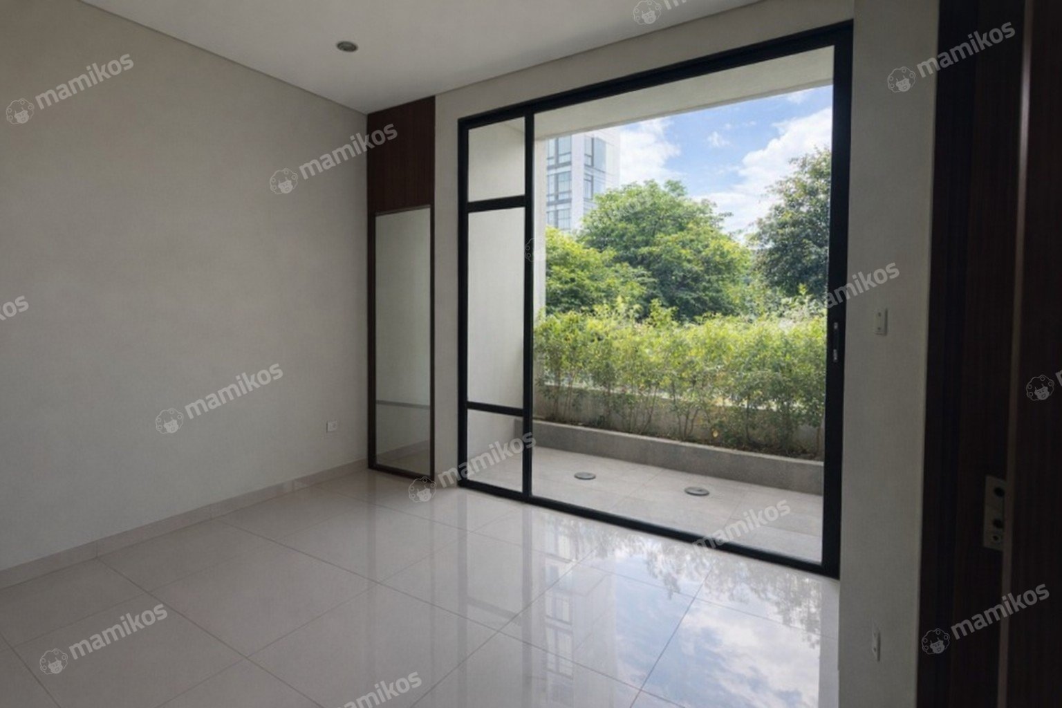 Rumah Sertifikat SHM 4 Kamar Tidur 4 Kamar Mandi Gatot Subroto Jakarta Selatan - Photo 3