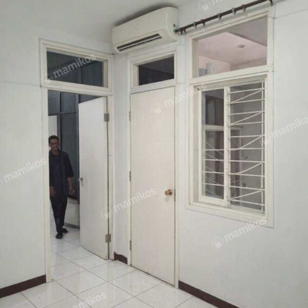 Rumah Sertifikat SHM 3 Kamar Tidur 2 Kamar Mandi Muara Karang Jakarta Utara - Photo 2