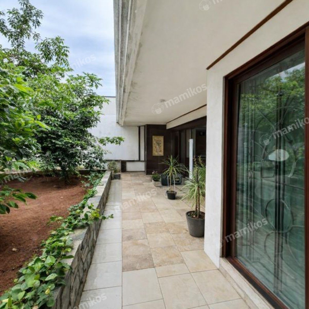 Rumah Sertifikat SHM 4 Kamar Tidur 5 Kamar Mandi Pulomas Jakarta Timur - Photo 3
