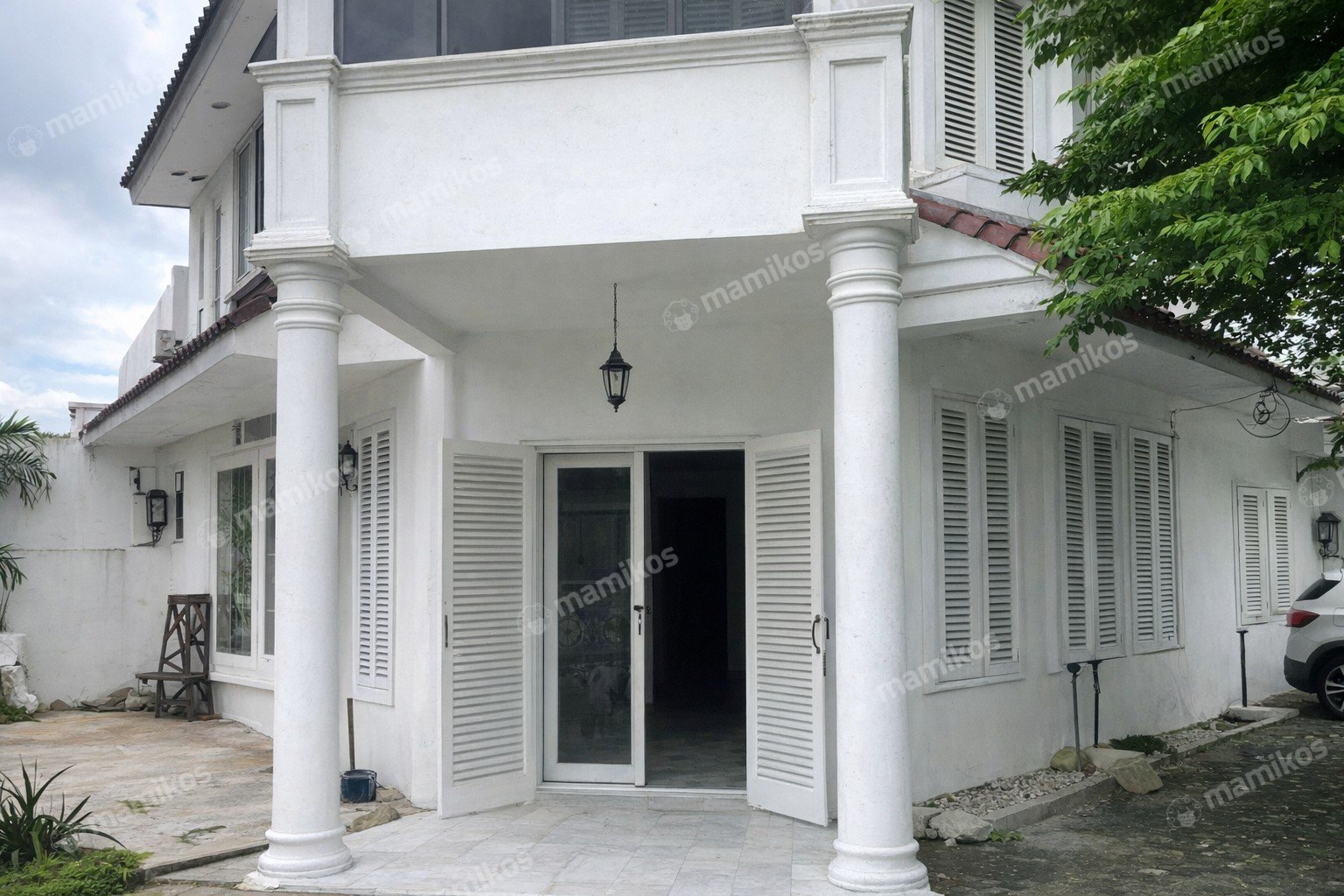 Rumah 4 Kamar Tidur 3 Kamar Mandi 2 Lantai Cilandak Jakarta Selatan