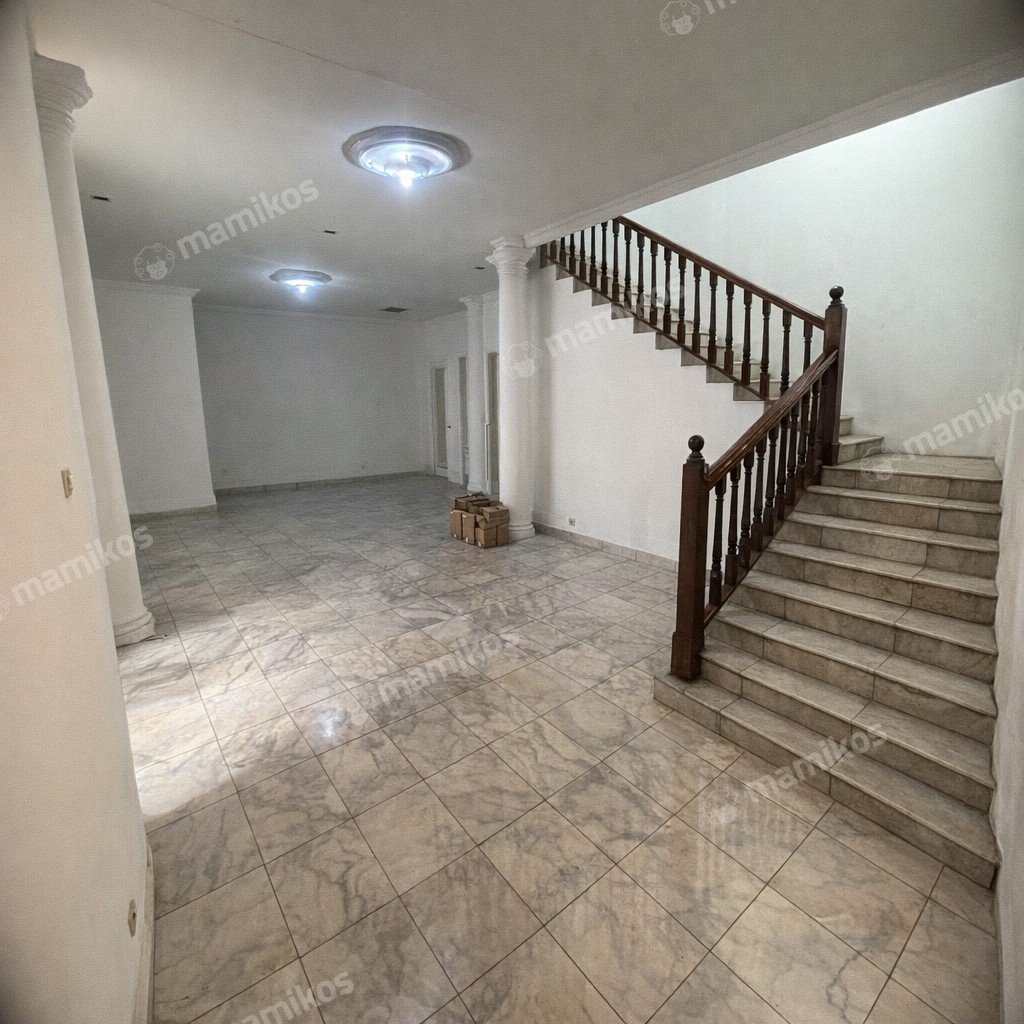 Rumah 4 Kamar Tidur 3 Kamar Mandi 2 Lantai Cilandak Jakarta Selatan - Photo 5