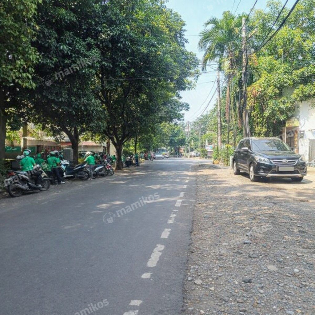 Rumah Sertifikat SHM 17 Kamar Tidur 17 Kamar Mandi Kebayoran Baru Jakarta Selatan - Photo 4