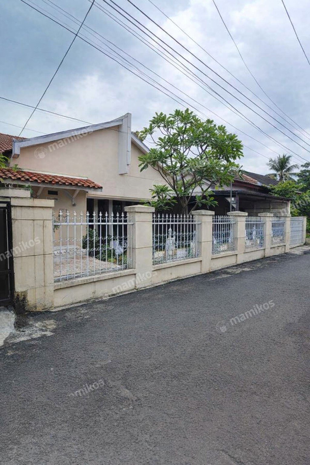 Rumah Sertifikat SHM 5 Kamar Tidur 4 Kamar Mandi Cilandak Jakarta Selatan - Photo 2