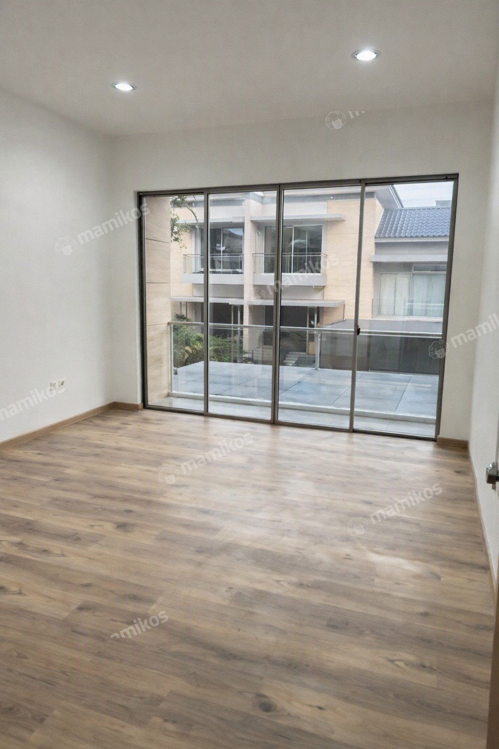 Rumah Sertifikat SHM 4 Kamar Tidur 4 Kamar Mandi Pantai Indah Kapuk Jakarta Utara - Photo 5