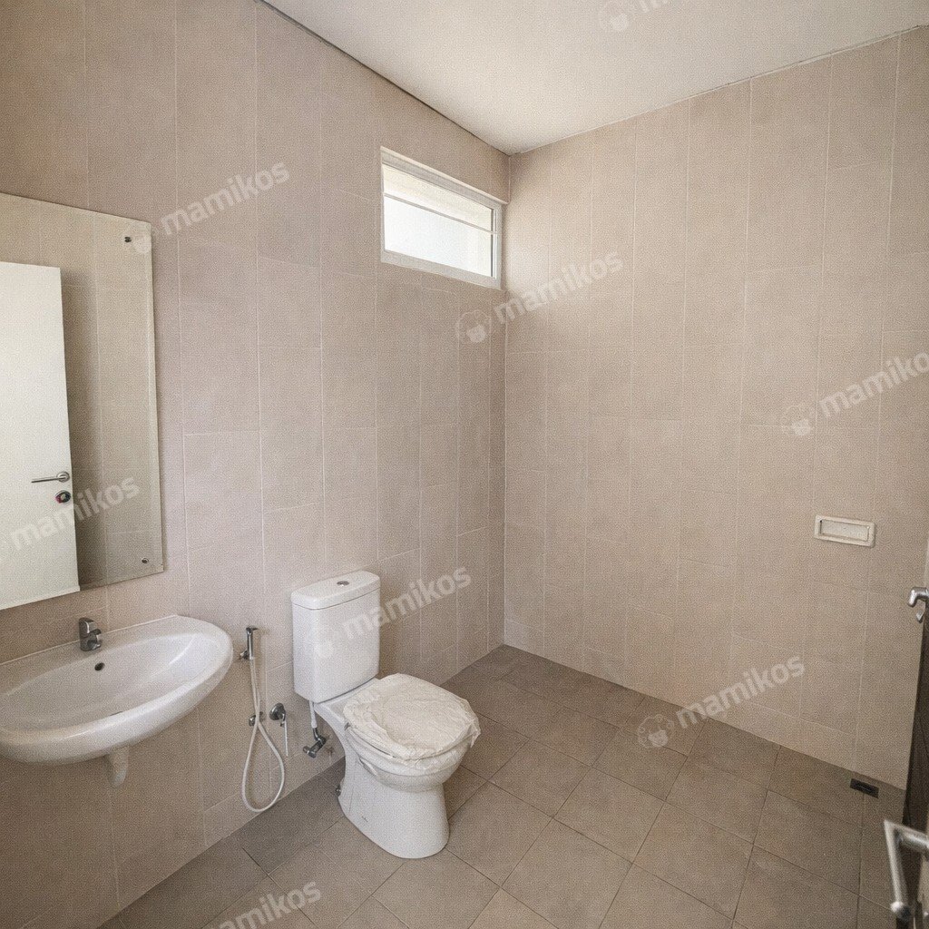 Rumah Sertifikat SHM 3 Kamar Tidur 2 Kamar Mandi Citra Grand Jakarta Timur - Photo 5