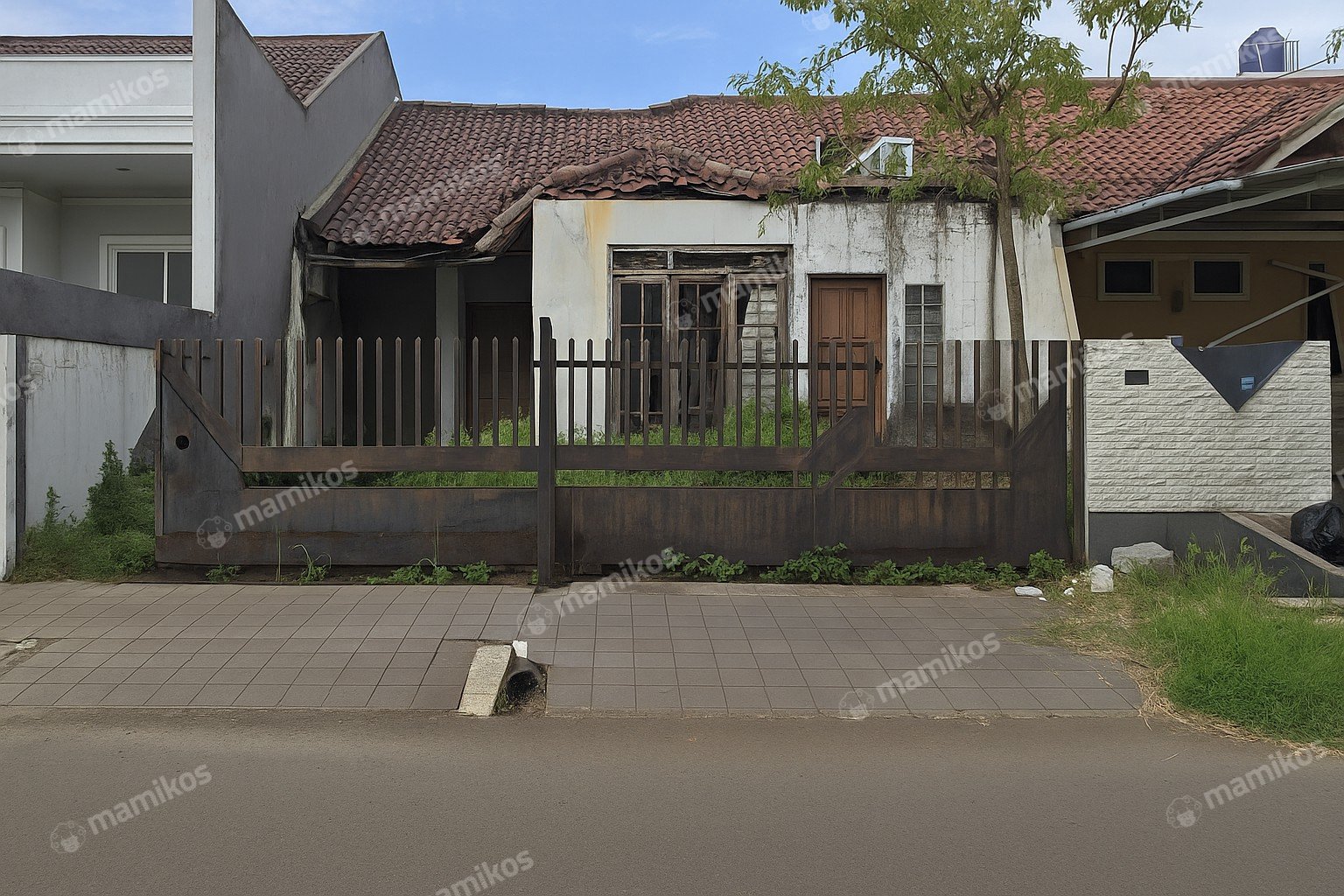 Rumah Sertifikat SHM 3 Kamar Tidur 2 Kamar Mandi Permata Buana Jakarta Barat