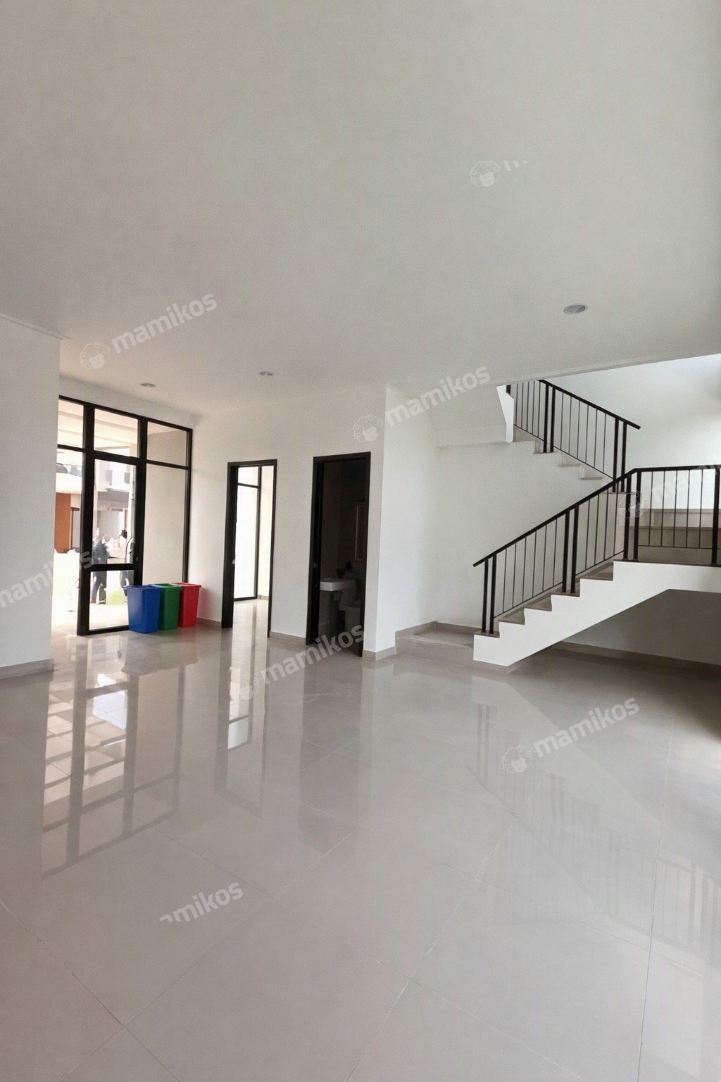 Rumah Sertifikat PPJB 4 Kamar Tidur 3 Kamar Mandi Pantai Indah Kapuk 2 Jakarta Utara - Photo 2