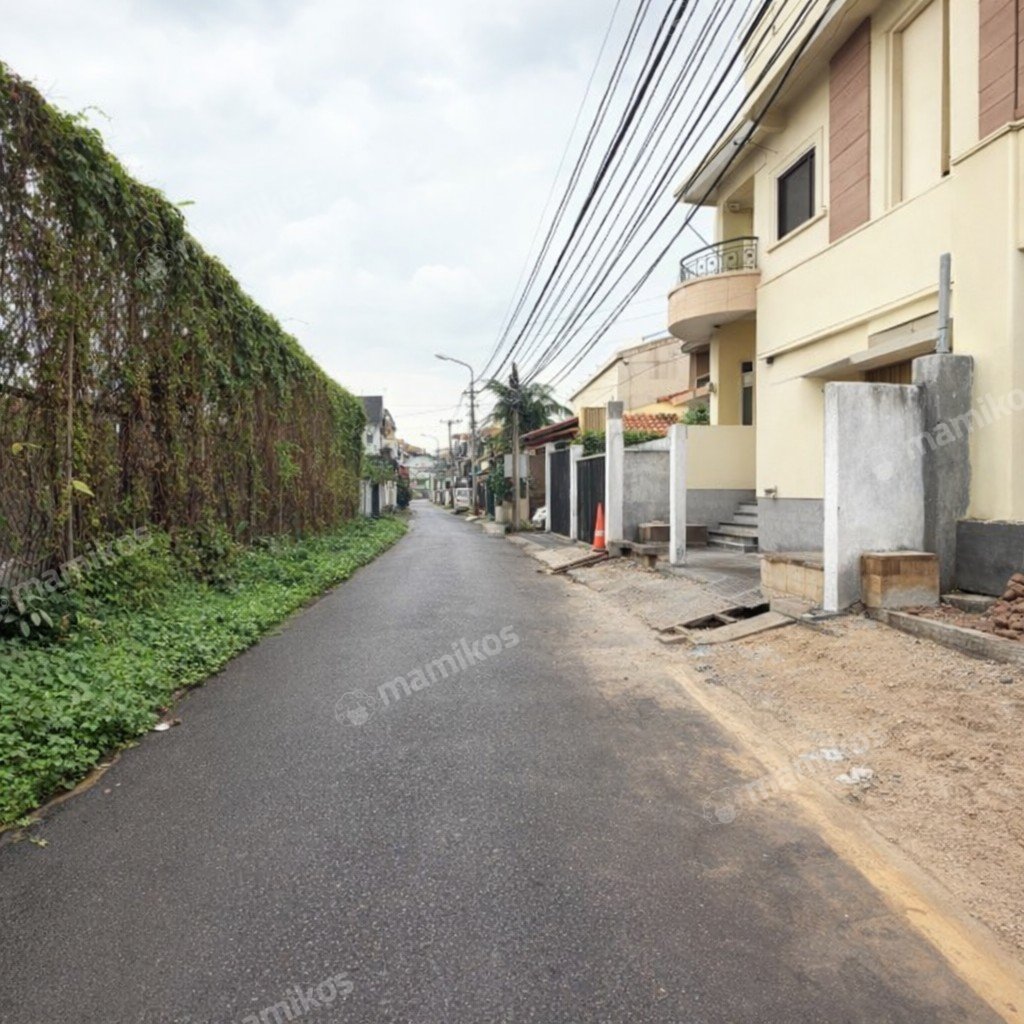 Rumah Sertifikat SHM 4 Kamar Tidur 3 Kamar Mandi Duri Kepa Jakarta Barat - Photo 5