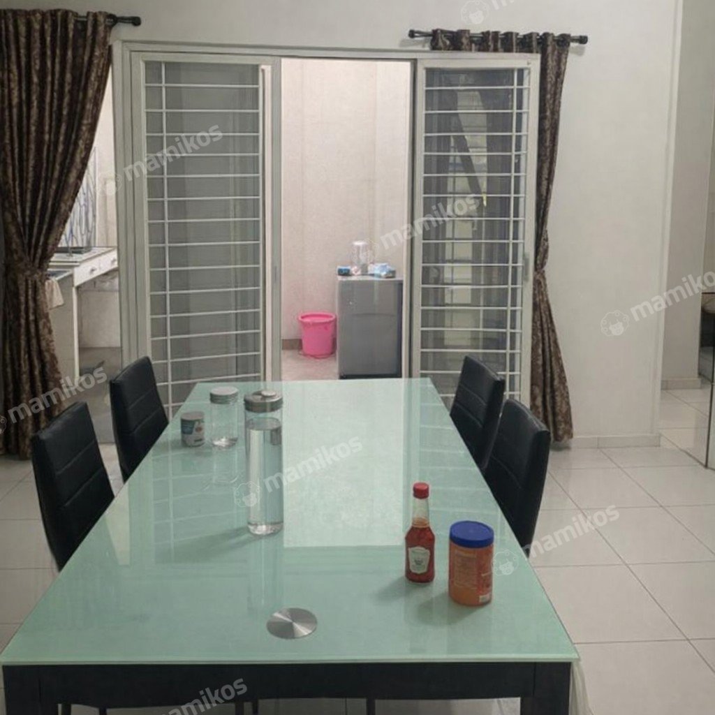 Rumah Sertifikat SHM 3 Kamar Tidur 3 Kamar Mandi Raffles Hills Jakarta Timur - Photo 2