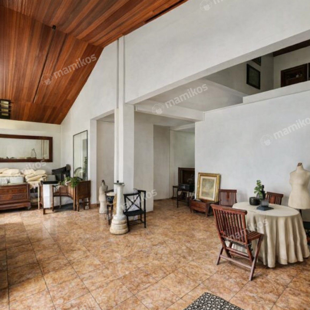 Rumah Sertifikat SHM 10 Kamar Tidur 4 Kamar Mandi Senopati Jakarta Selatan - Photo 2