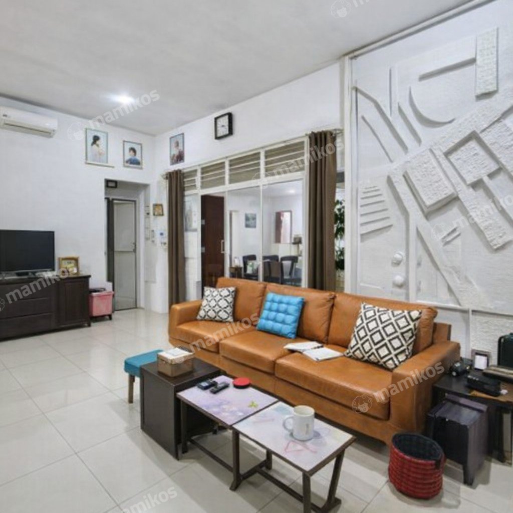 Rumah Sertifikat SHM 10 Kamar Tidur 4 Kamar Mandi Senopati Jakarta Selatan - Photo 3