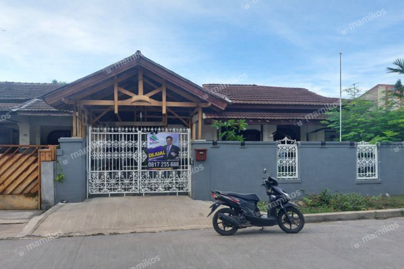 Rumah Sertifikat SHM 6 Kamar Tidur 4 Kamar Mandi Jatiwaringin Jakarta Timur