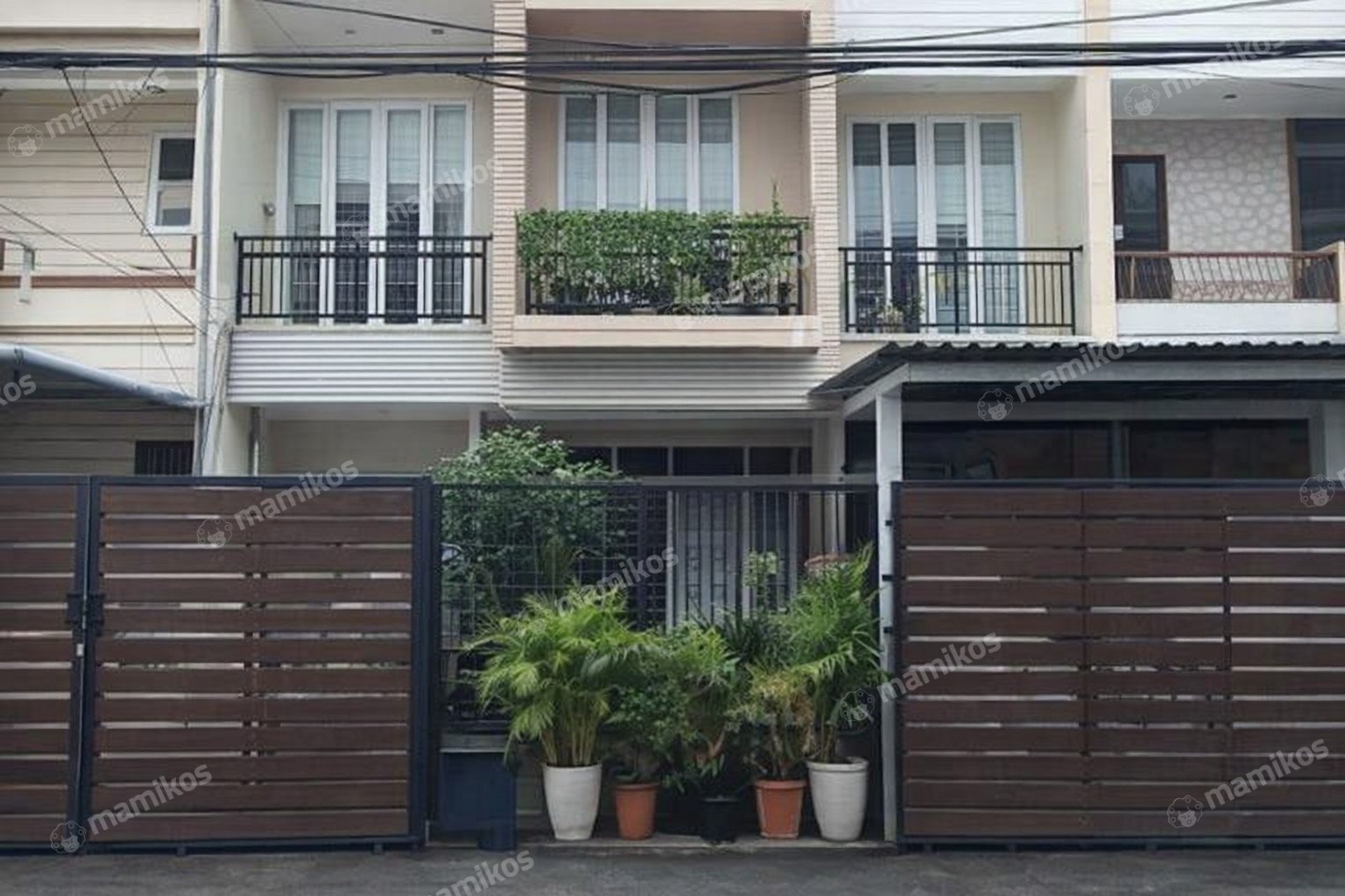 Rumah Sertifikat SHM 5 Kamar Tidur 4 Kamar Mandi Kelapa Gading Jakarta Utara