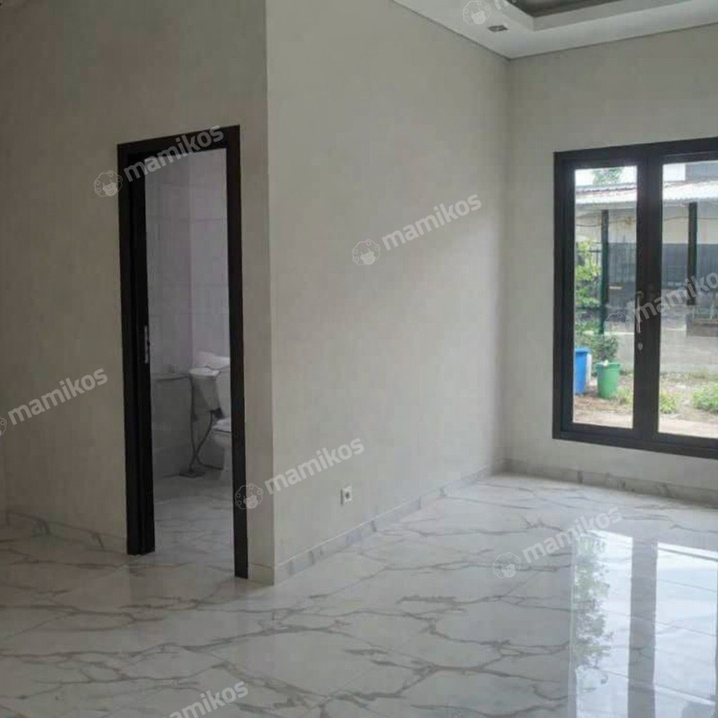 Rumah Sertifikat SHM 4 Kamar Tidur 4 Kamar Mandi Kota Wisata Jakarta Timur - Photo 4