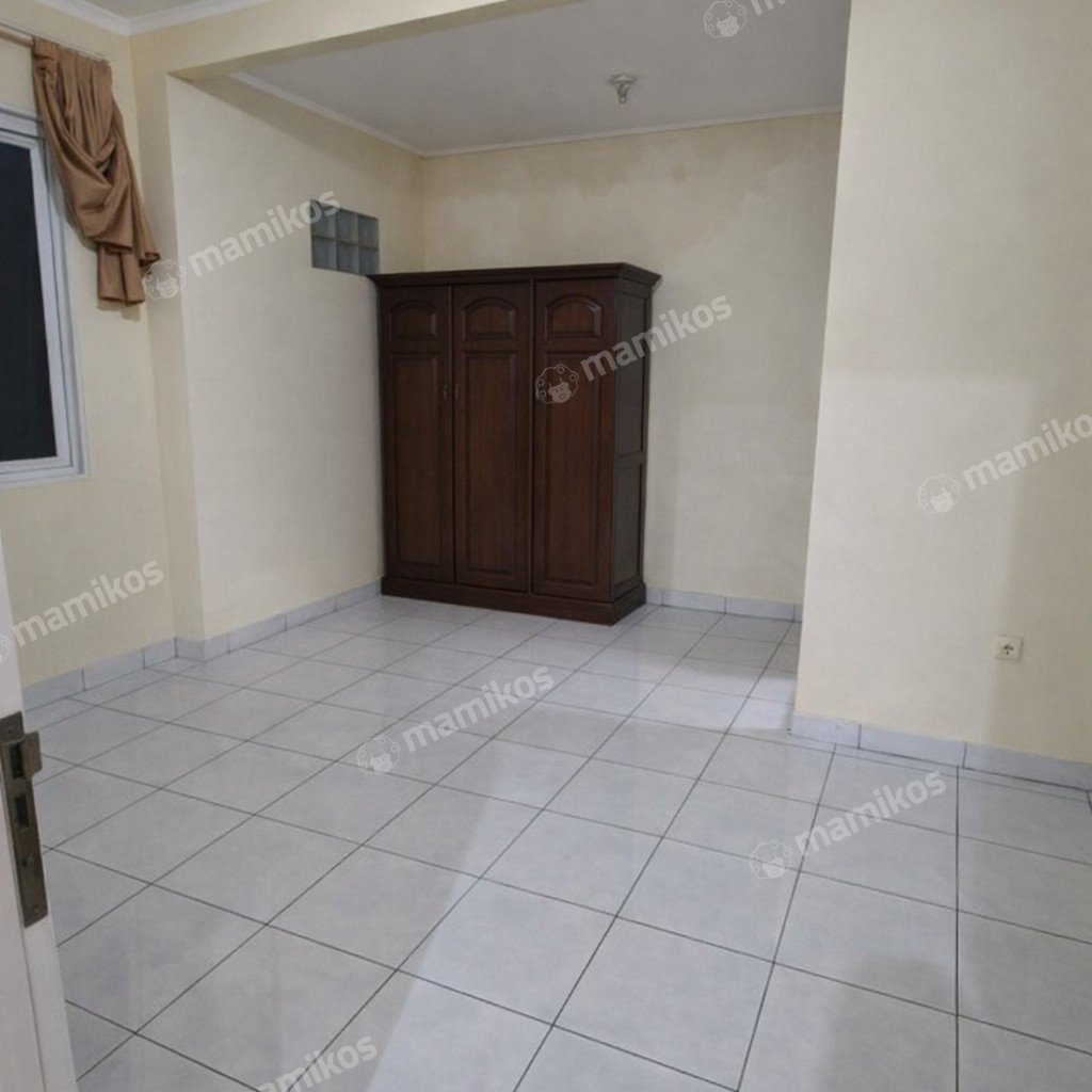 Rumah Sertifikat SHM 3 Kamar Tidur 3 Kamar Mandi Kota Wisata Jakarta Timur - Photo 5