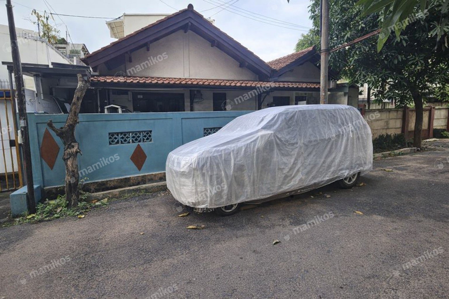 Rumah Sertifikat SHM 6 Kamar Tidur 1 Kamar Mandi Radio Dalam Jakarta Selatan