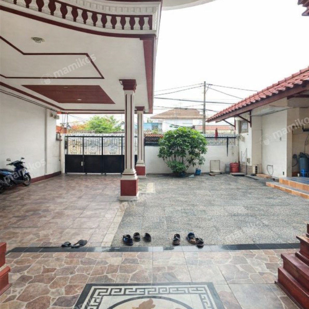 Rumah Sertifikat SHM 3 Kamar Tidur 3 Kamar Mandi Kebon Jeruk Jakarta Barat - Photo 2
