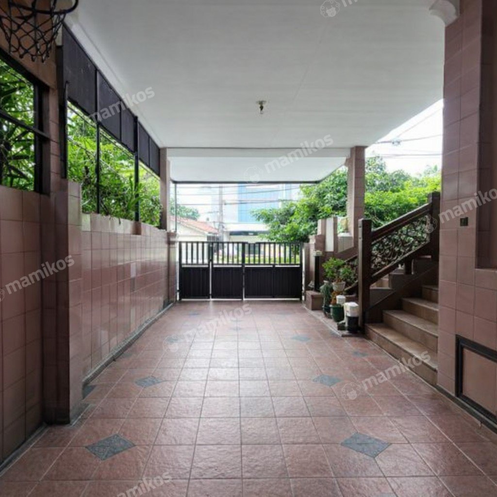 Rumah Sertifikat SHM 4 Kamar Tidur 5 Kamar Mandi Tebet Jakarta Selatan - Photo 4