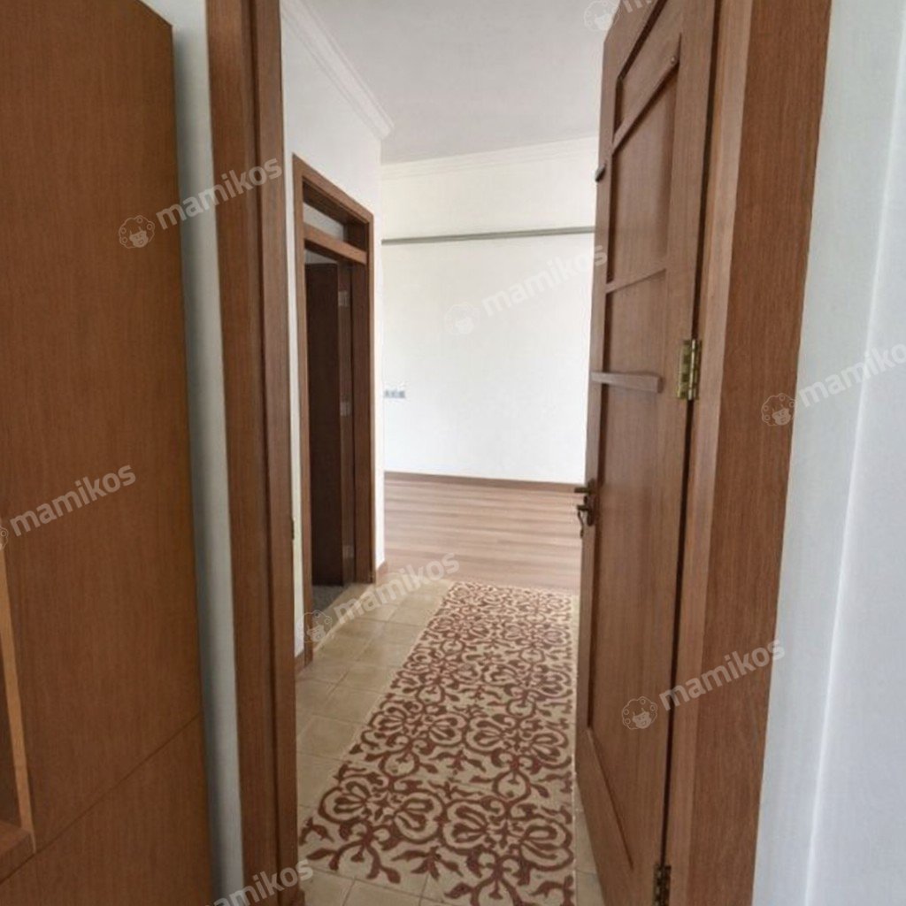 Rumah Sertifikat SHM 6 Kamar Tidur 3 Kamar Mandi Wijaya Jakarta Selatan - Photo 4