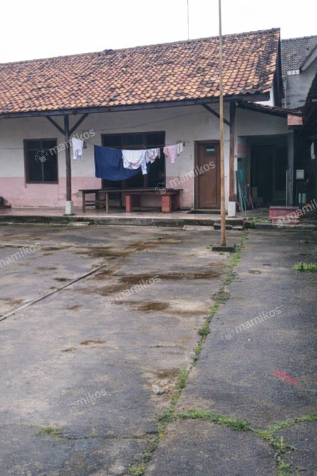 Rumah Sertifikat SHM 7 Kamar Tidur 4 Kamar Mandi Ciracas Jakarta Timur - Photo 2