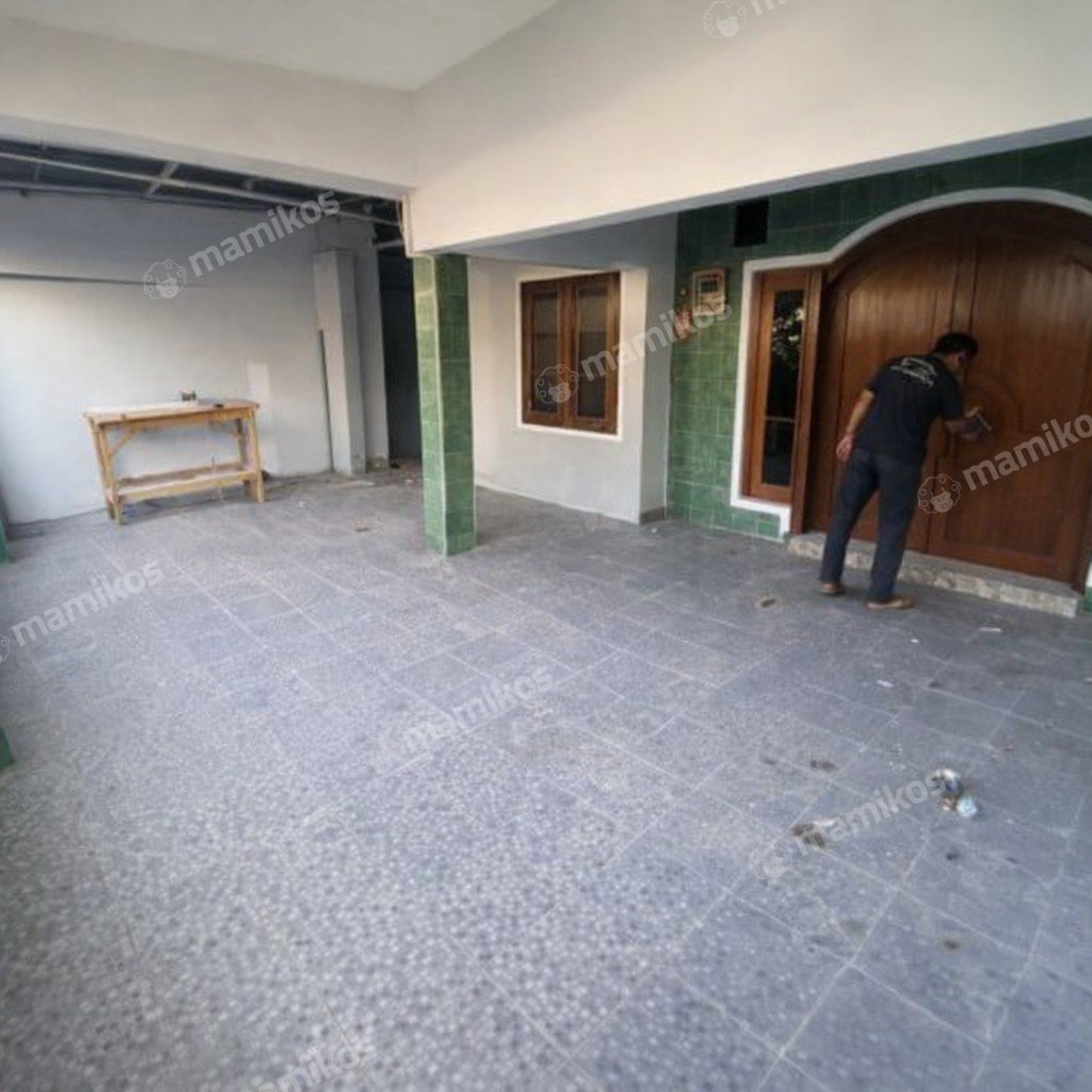 Rumah Sertifikat SHM 5 Kamar Tidur 3 Kamar Mandi Setiabudi Jakarta Selatan - Photo 3