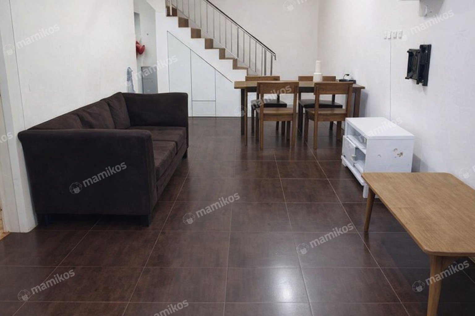 Rumah Sertifikat SHM 3 Kamar Tidur 1 Kamar Mandi Taman Ratu Jakarta Barat