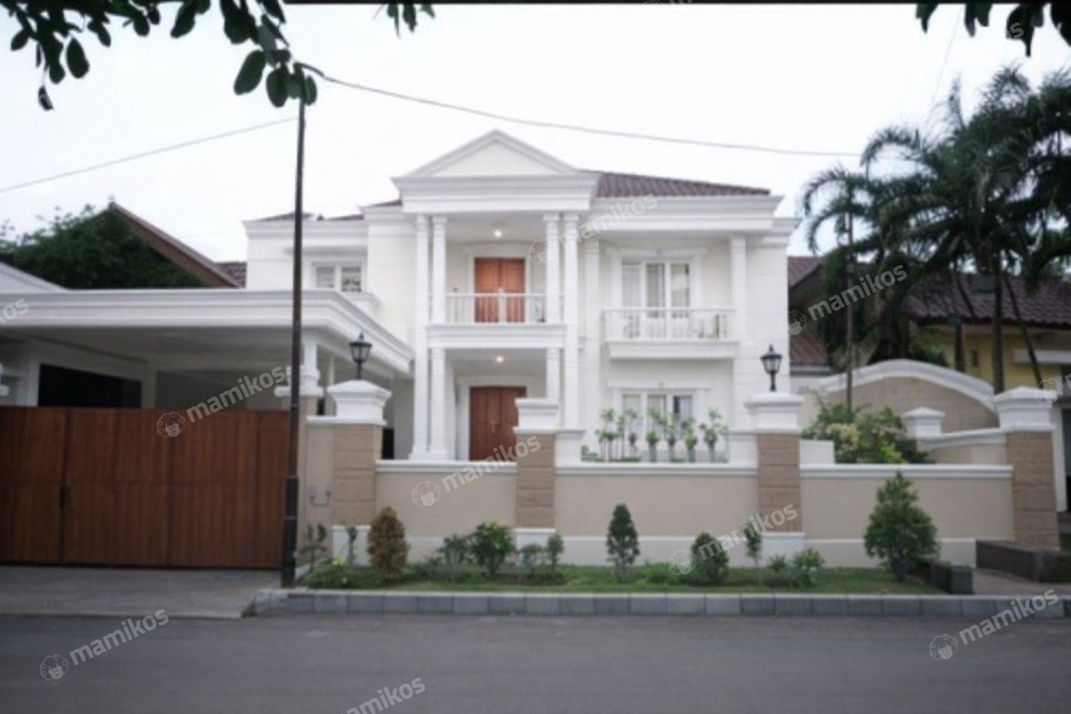 Rumah Sertifikat SHM 6 Kamar Tidur 4 Kamar Mandi Jatiwaringin Jakarta Timur - Photo 4