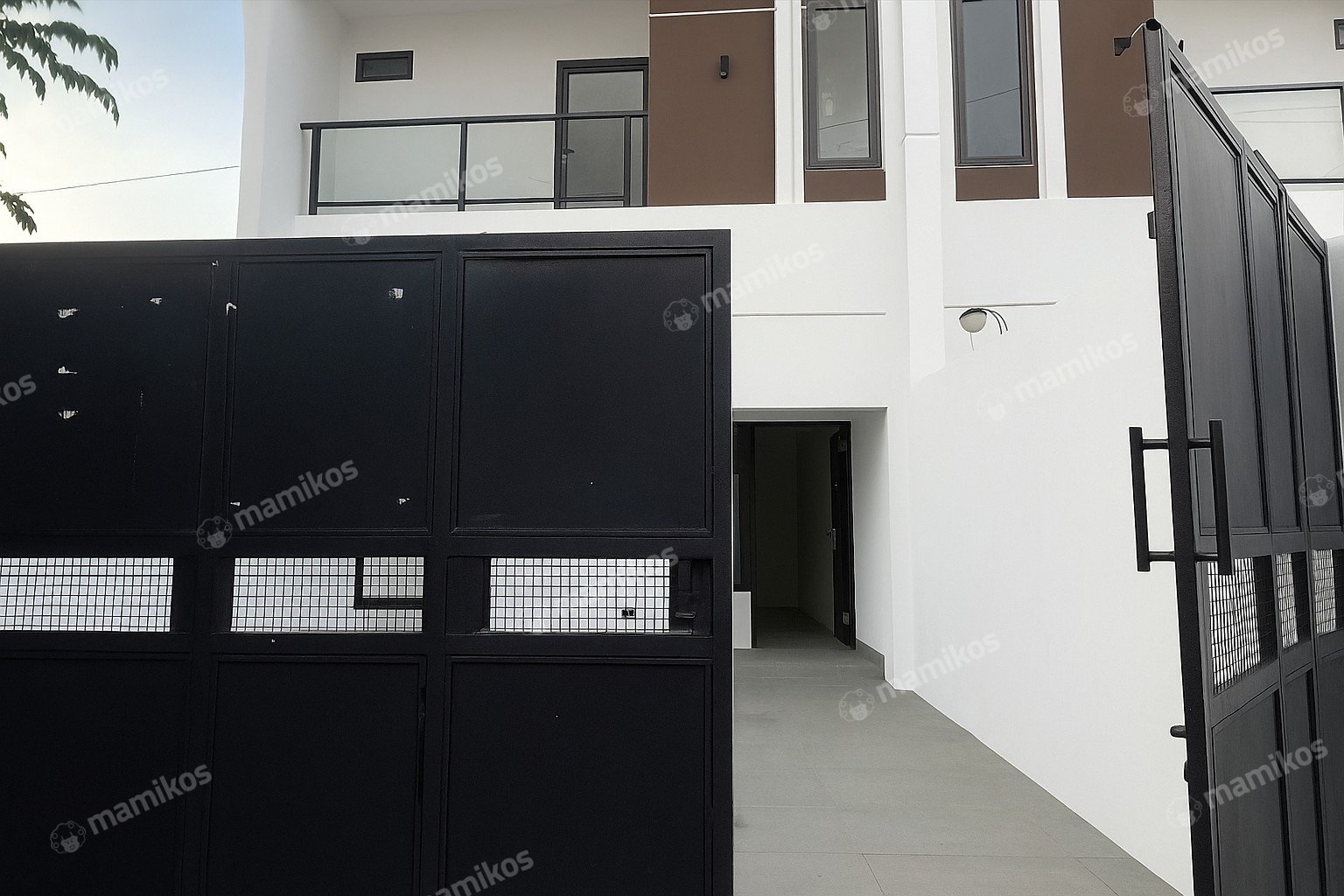Rumah Sertifikat SHM 4 Kamar Tidur 4 Kamar Mandi Kav DKI Jakarta Barat